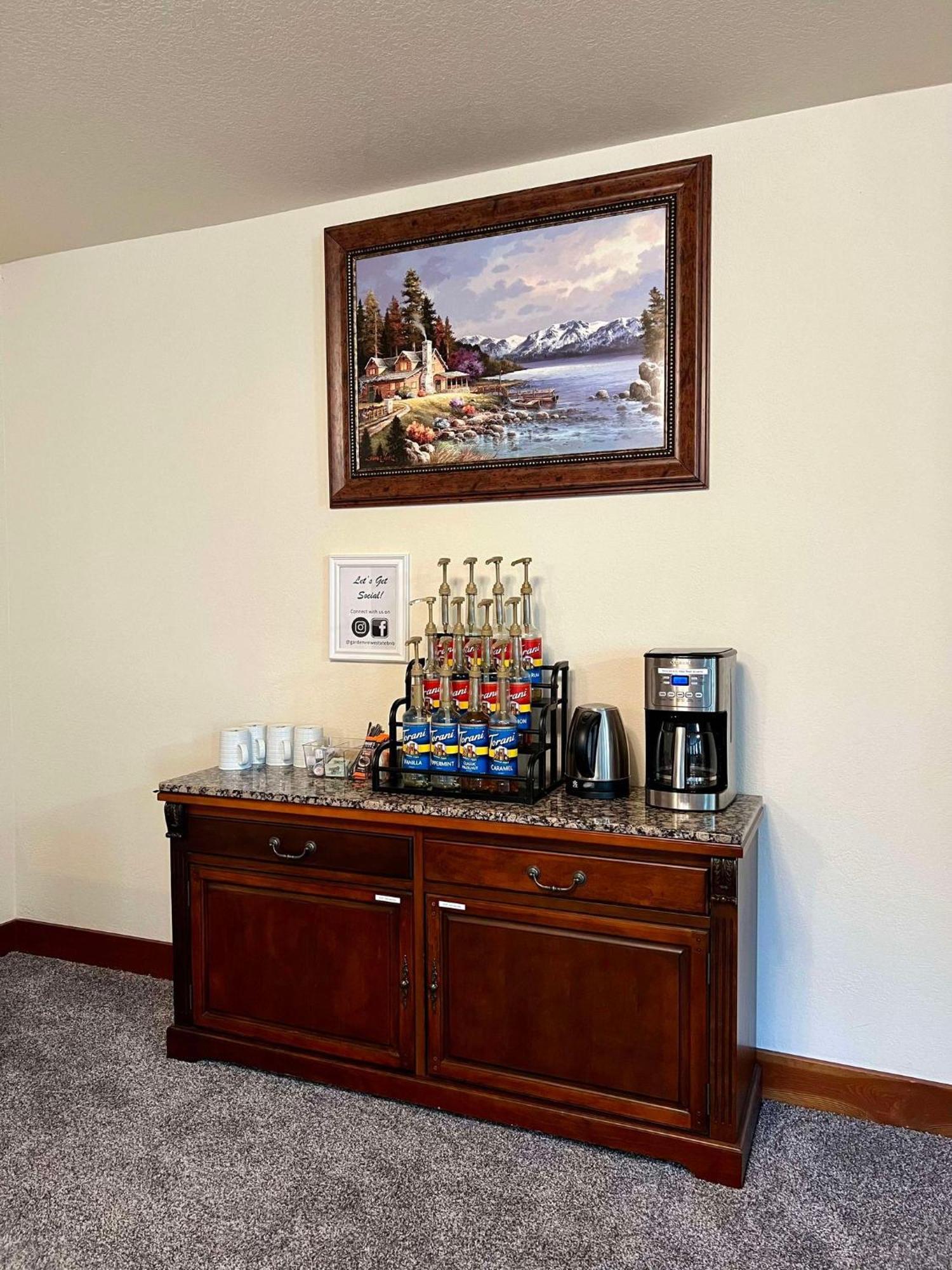 Gardenview Estate Bed And Breakfast Kettle Falls Exteriör bild
