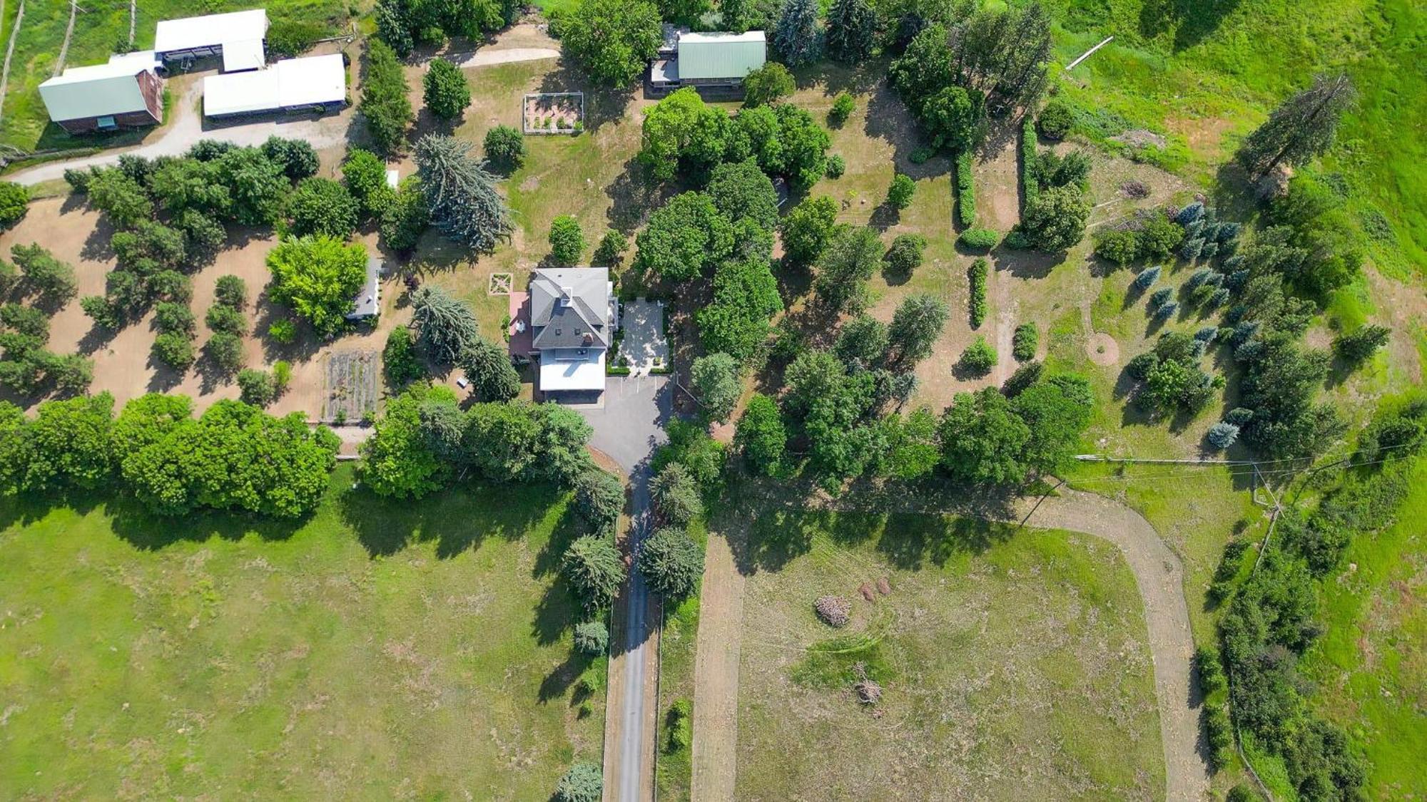 Gardenview Estate Bed And Breakfast Kettle Falls Exteriör bild